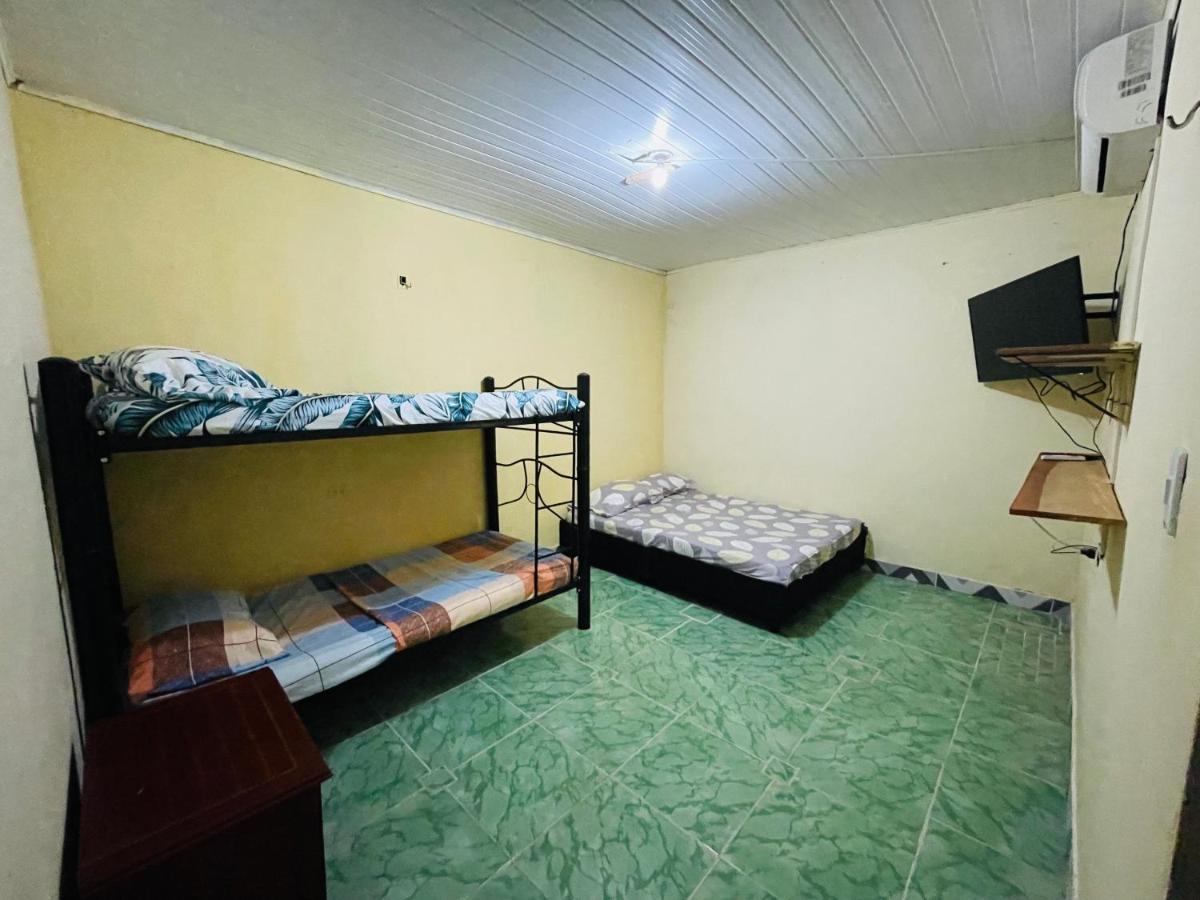 ليتيسيا Apartamentos Cerca Al Aeropuerto المظهر الخارجي الصورة